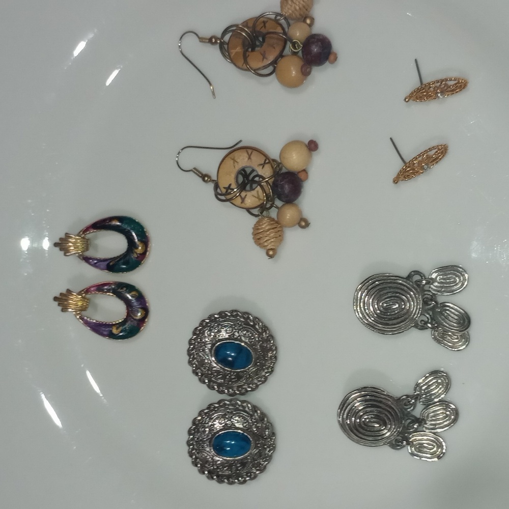 Final PRICE🔽Vintage Lot of Earrings
